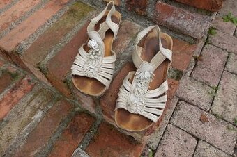 Biele dámske sandále