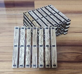 5ks Drevené pdtácky v tvare palety