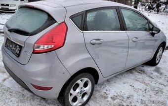 FORD FIESTA 1.2 2011 predám Motor SNJB, DVERE, PIATE DVERE,