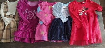 Balík dievčenských šiat