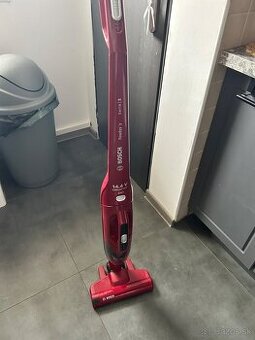 Tyčovy vysavač bosch