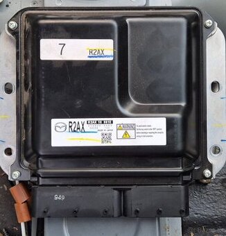 RIADIACIA JEDNOTKA MOTORA MAZDA CX7