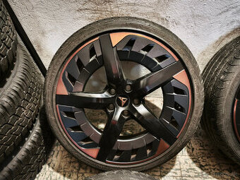 Cupra Leon - orig. 19" alu letná sada DOT 24