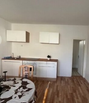 Rodinný dom - Lúčnica nad Žitavou