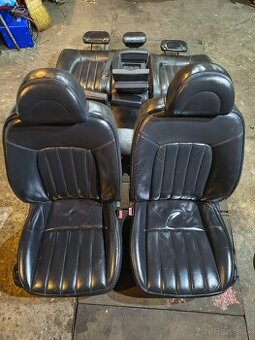 Kožené elektricky riadené vyhrievané sedačky na Peugeot 407