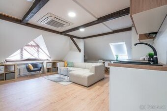 Prenájom podkrovného bytu v centre Trenčína