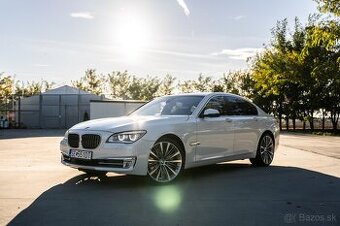 BMW 750d xDrive | 175 tis. km | TOP STAV – nie lacný kus