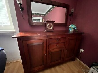 Komoda so zrkadlom