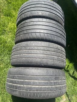 235/40 R19 letne pneu