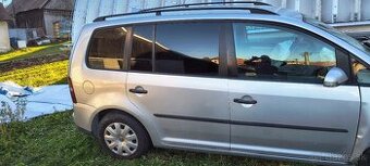 Rozpredám VW Touran 1,6 benzin 75kW.