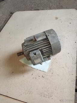 Predámotor