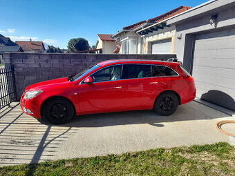 Opel Insignia combi Sports Tourer 2,0 bi-turbo, 4x4, 143 kW
