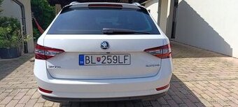Škoda Superb combi,1/2016,LK,prvý,SR,120000,ťažné,110kW,A6