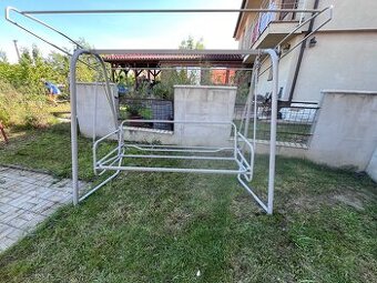 Záhradná hojdačka