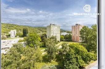 Na predaj 3-izbový byt, 67 m2, čiastočne zrekonštruovaný, Bu