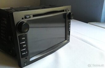 AUTORADIO DOTYKOVE NA OPEL.