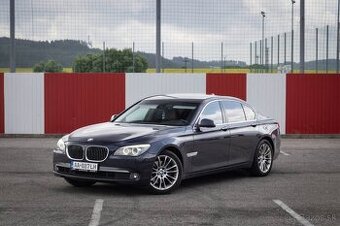 BMW Rad 7 730d (2009)