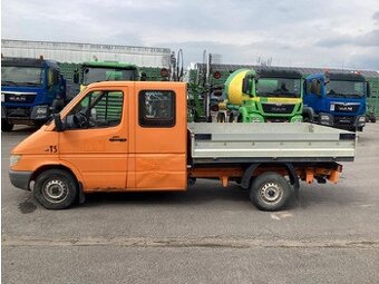 Dodávkа s dvojitou kabínou Mercedes-Benz Sprinter Pritsche D