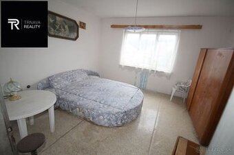 Rodinný dom v pôvodnom stave, pozemok 762 m2, Smolenice