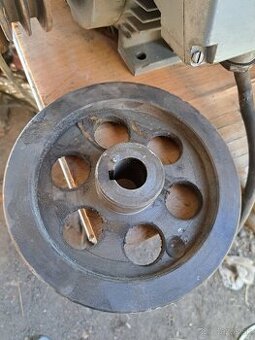REMENICA na elektromotor 210mm