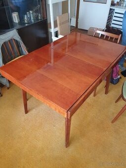 predám ROZKLADACÍ STÔL