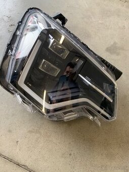 Kia niro prave predné svetlo