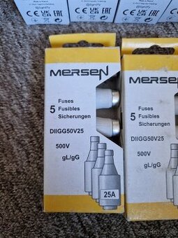 MERSEN Tavná Valcova poistka 25A , 500V