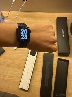 Apple Watch 7 41mm Nike
