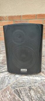 Reproduktor aktívny