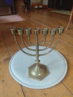 Menora svietnik