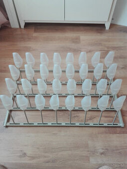 výsuv na 16 párov topánok