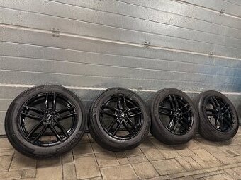 Letná sada kolies R17 – Dezent + Michelin e.Primacy