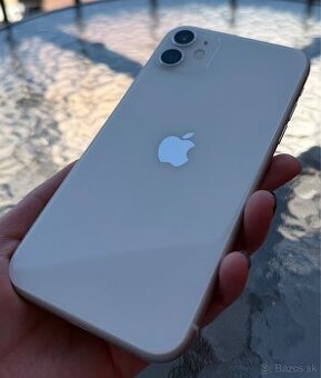 Predám iPhone 11