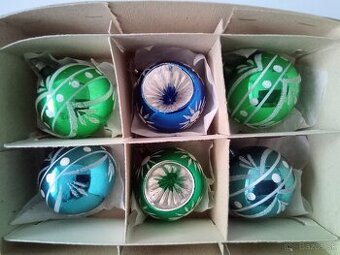 Vánoční ozdoby - banky -vianočné ozdoby