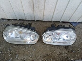 Predné svetlá VW Golf 4