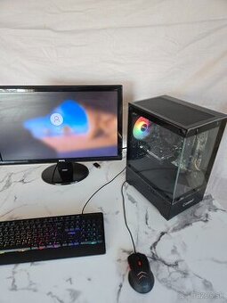 Herný počítač (i7, rx560, 16gb)
