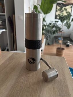 Rhinowares rucny mlyncek na kavu