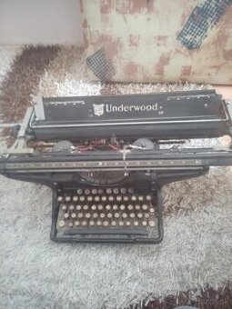 predám písaci stroj UNDERWOOD