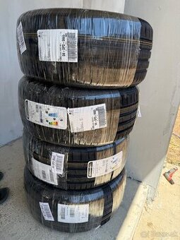 Cisto nove Continental SportContact 7 235/35 R19