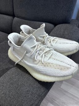 Predám Yeezy 350v2 Bone