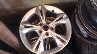 Predam elektrony na Ford Kuga r16 - 1