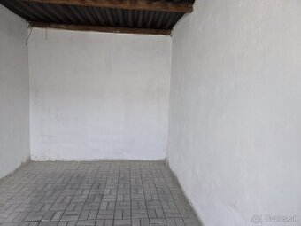 Garáž Fabrická, Nitra Staré mesto, 17m2