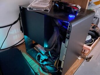 Intel pentium G4500 radeon RX570 4Gb Ram 8Gb 120Gb Ssd disk