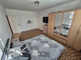 Dám do dlhodobého prenájmu 1 izbový byt. - 1