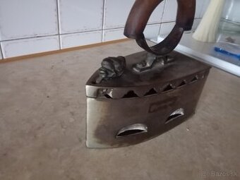 Predám pekné žehličky