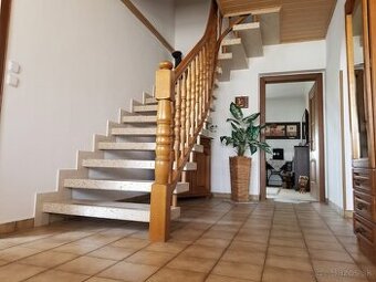 Rodinný dom Rakusko 6 izieb a garáž pre 5 áut