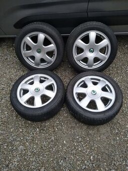 Alu 5 x 100 15" Škoda + zimné 185/55 15 Bridgestone.