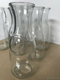 Sklenené vázy
