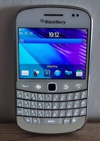 Predám mobil Blackberry Bold 9900 Biely