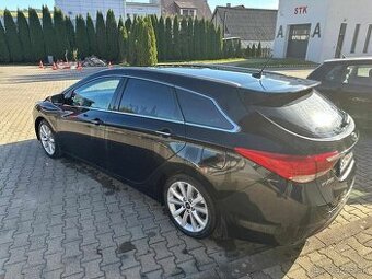 Hyundai i40 1.7 Crdi 100 Kw Automaticka Mozna vymena
